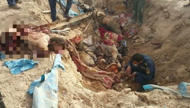 Διμοιρία τζιχαντιστών του Ισλαμικού Κράτους έγινε κομμάτια μέσα στο χαράκωμά της (εικόνες)